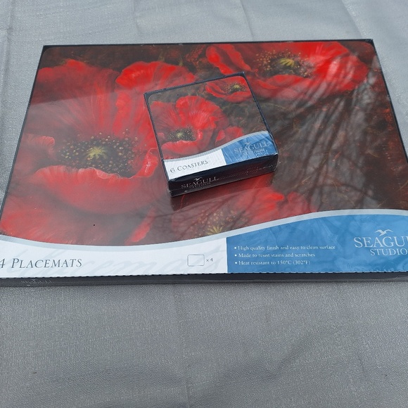 Poppy Placemats and Coasters - Picture 1 of 3